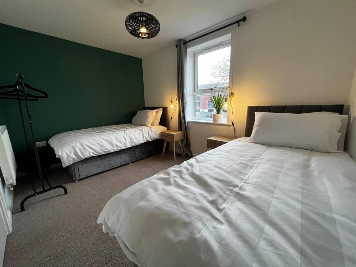 Beautiful 4-Bed House In Lincoln- Close To Centre エクステリア 写真