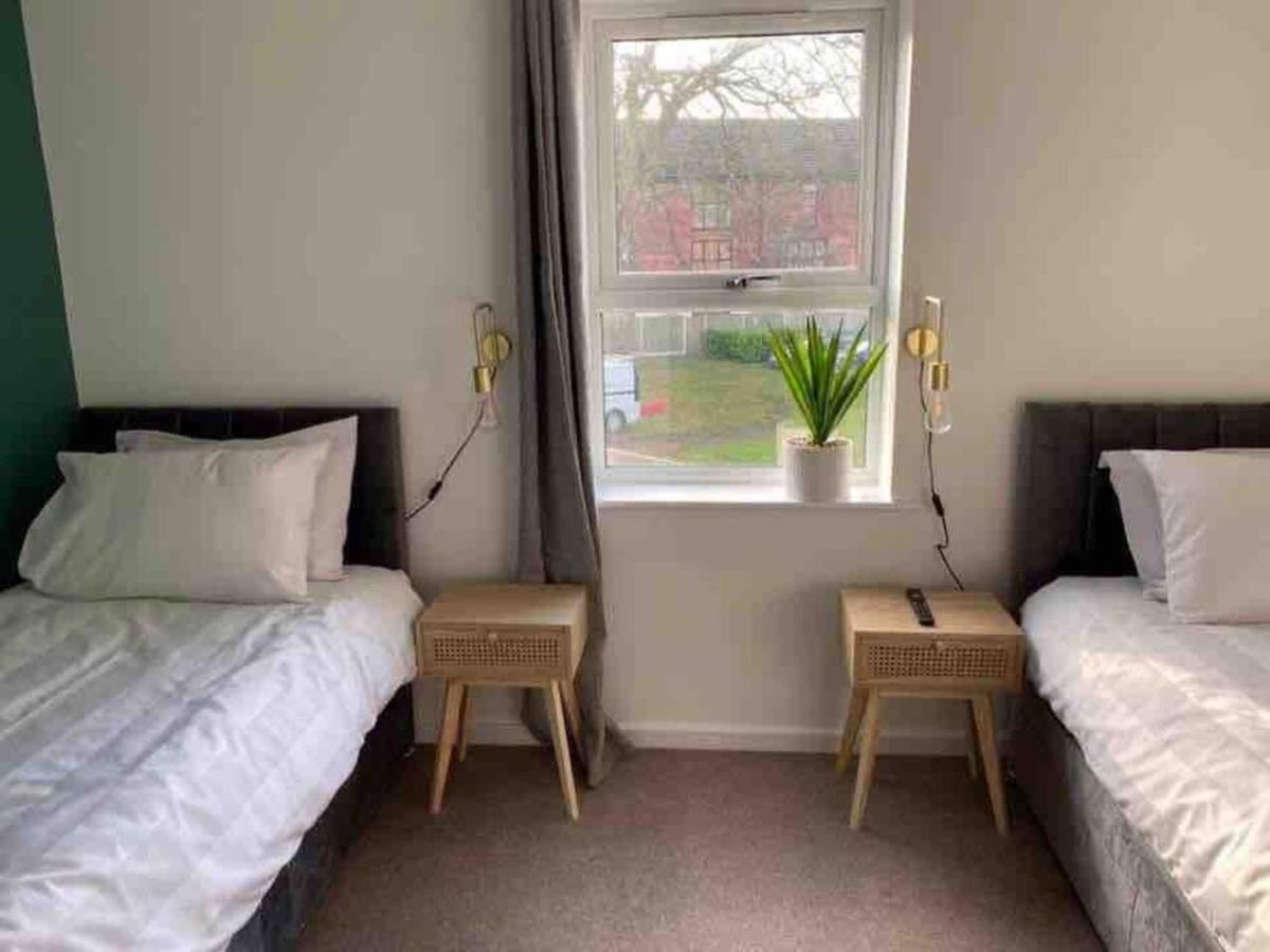 Beautiful 4-Bed House In Lincoln- Close To Centre エクステリア 写真