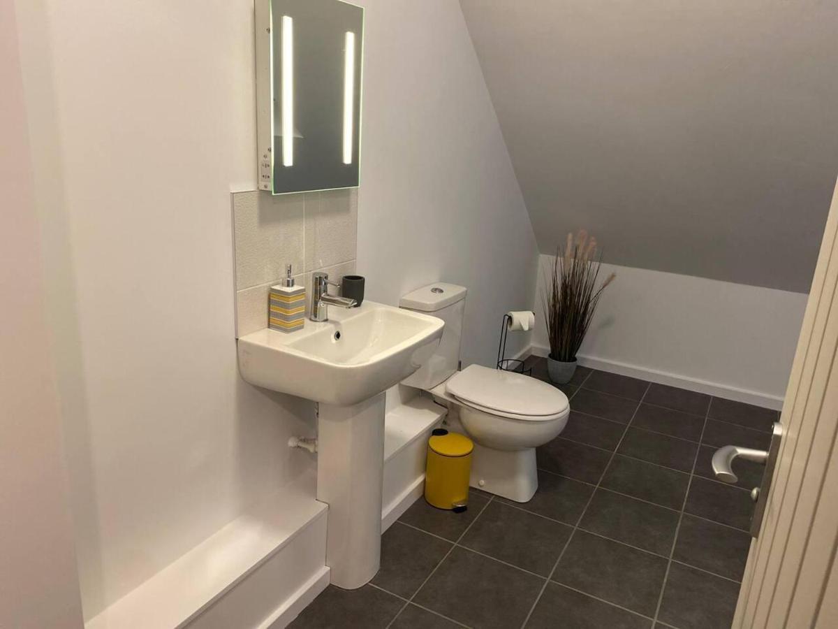 Beautiful 4-Bed House In Lincoln- Close To Centre エクステリア 写真
