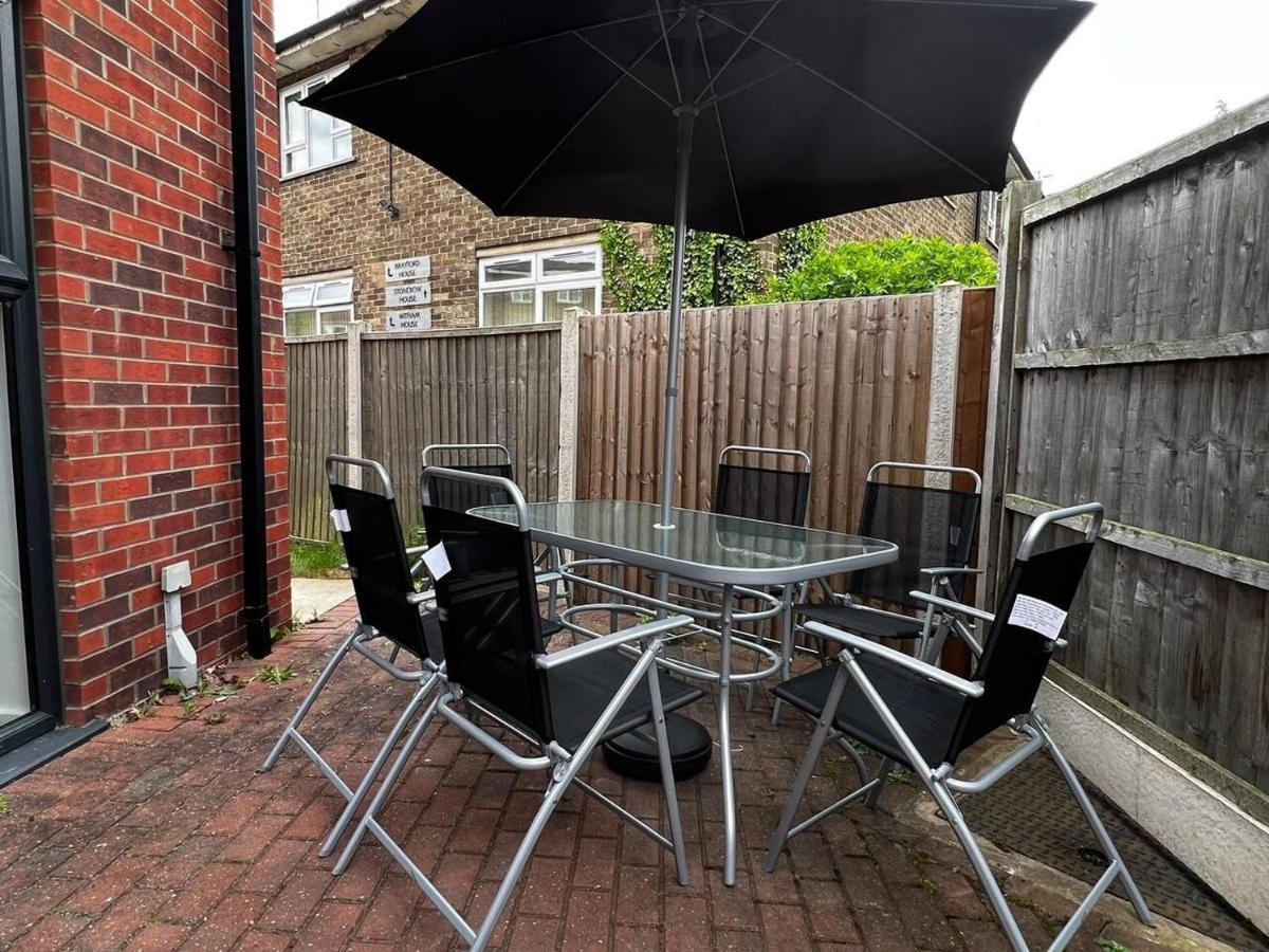 Beautiful 4-Bed House In Lincoln- Close To Centre エクステリア 写真